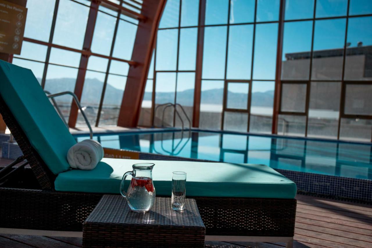 Mds Hotel Καλάμα Εξωτερικό φωτογραφία The pool at the hotel