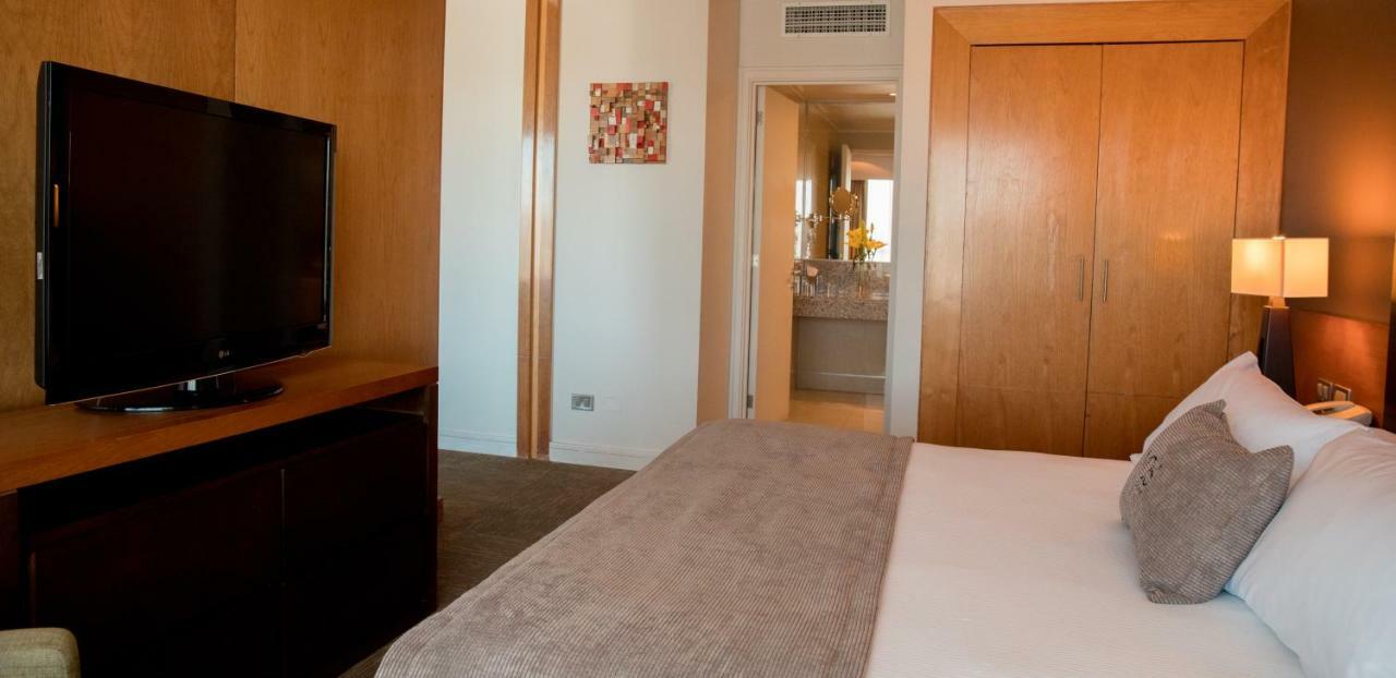 Mds Hotel Καλάμα Εξωτερικό φωτογραφία A bedroom at the hotel