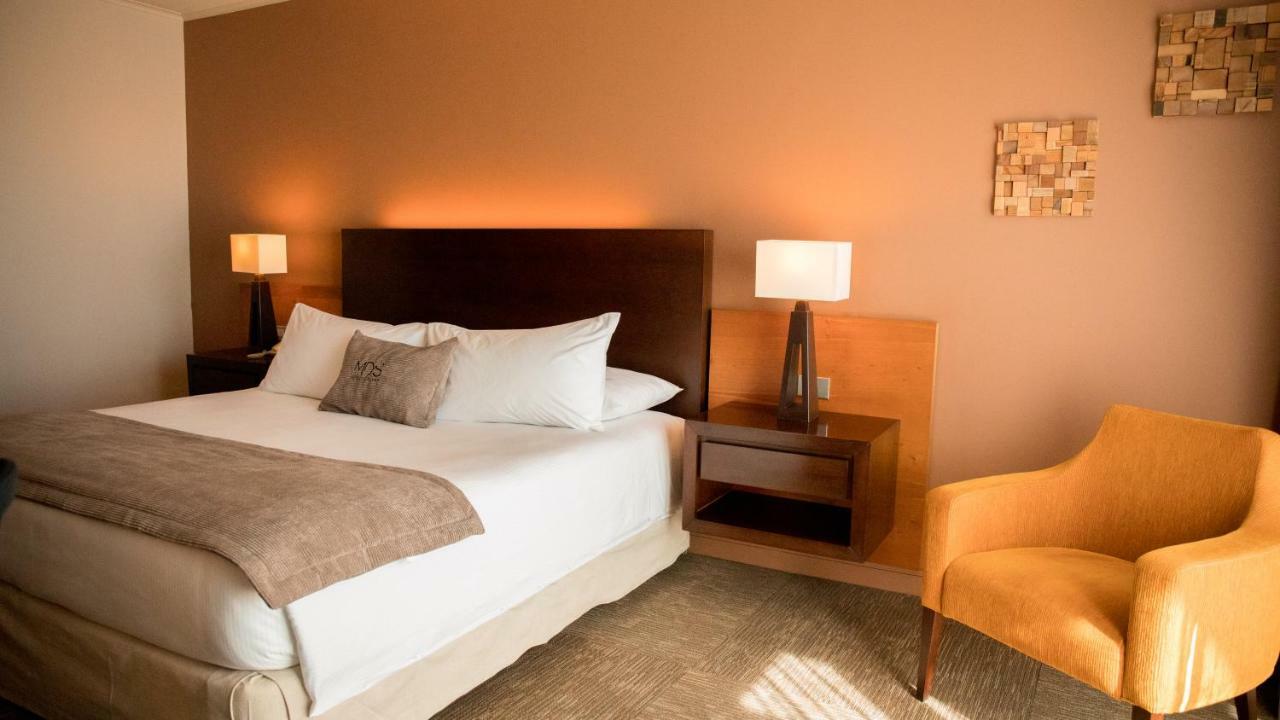 Mds Hotel Καλάμα Εξωτερικό φωτογραφία A bedroom at the hotel