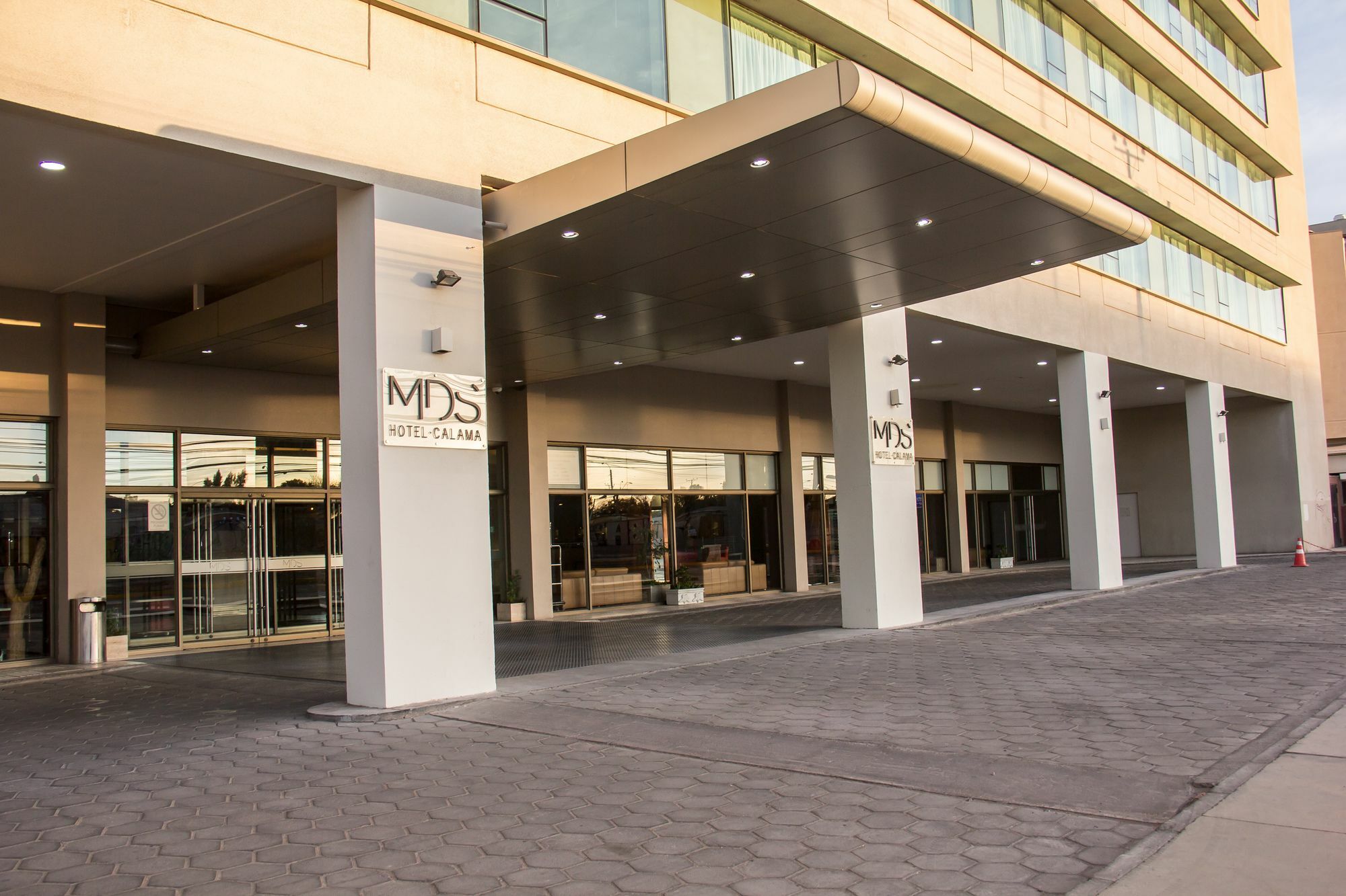 Mds Hotel Καλάμα Εξωτερικό φωτογραφία MDS