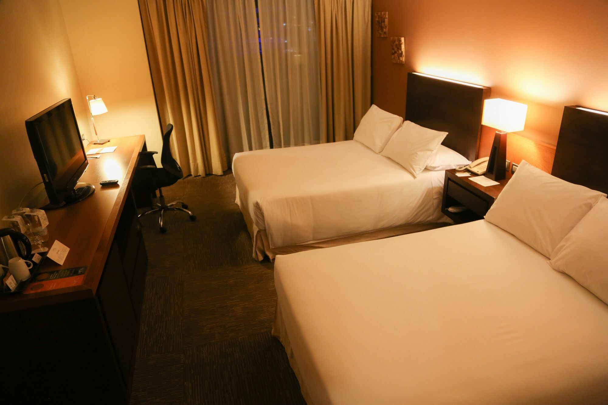 Mds Hotel Καλάμα Εξωτερικό φωτογραφία A room at the hotel