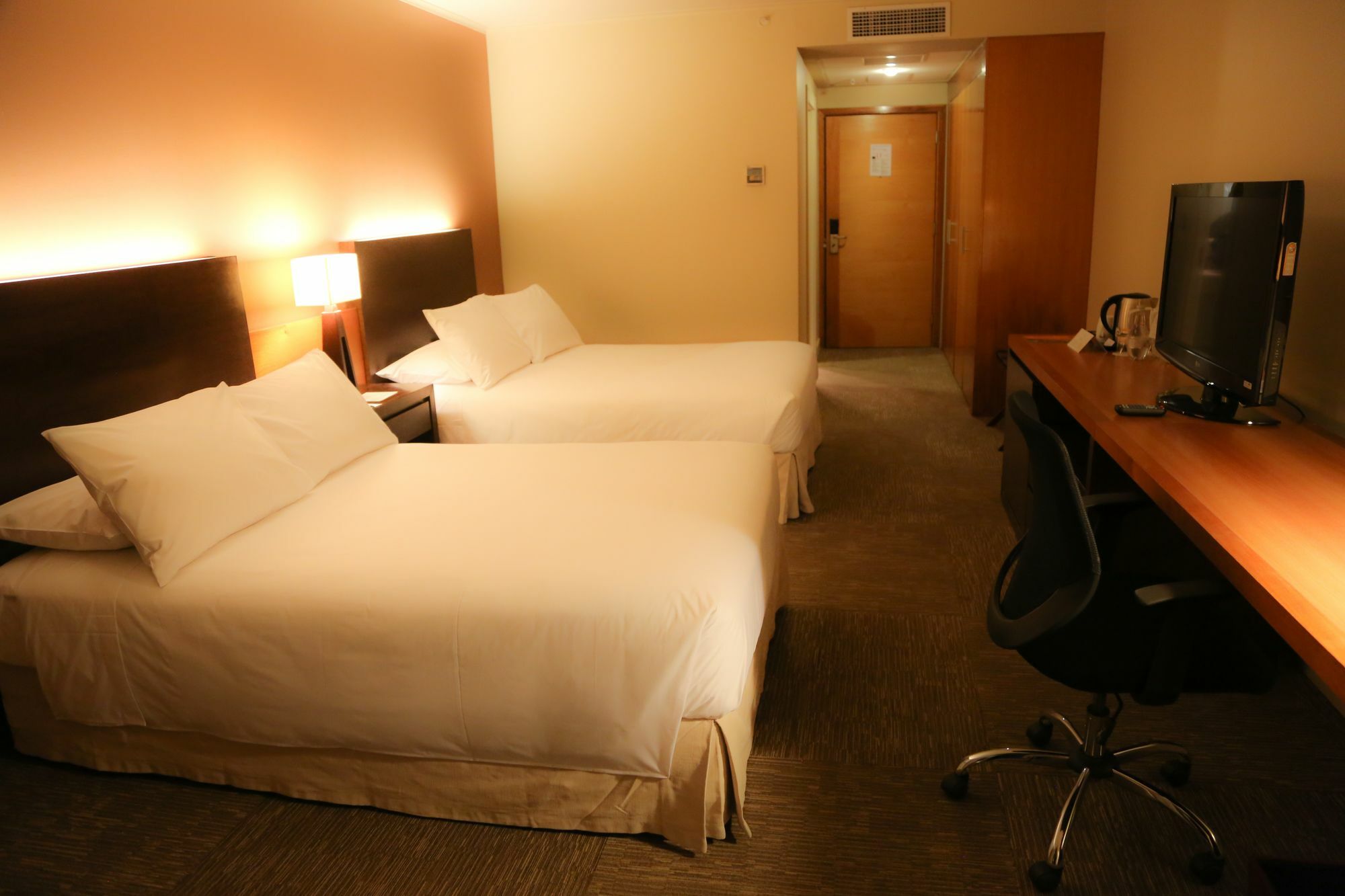 Mds Hotel Καλάμα Εξωτερικό φωτογραφία A room at the hotel