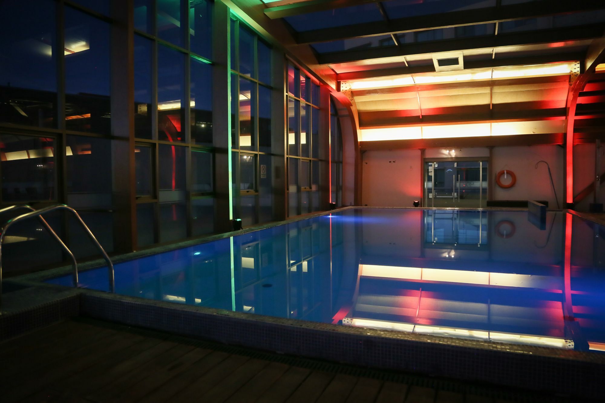Mds Hotel Καλάμα Εξωτερικό φωτογραφία The pool at the 101 Skybar