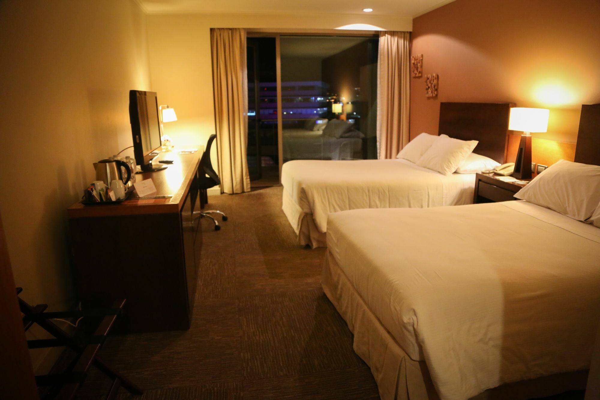 Mds Hotel Καλάμα Εξωτερικό φωτογραφία A room at the hotel