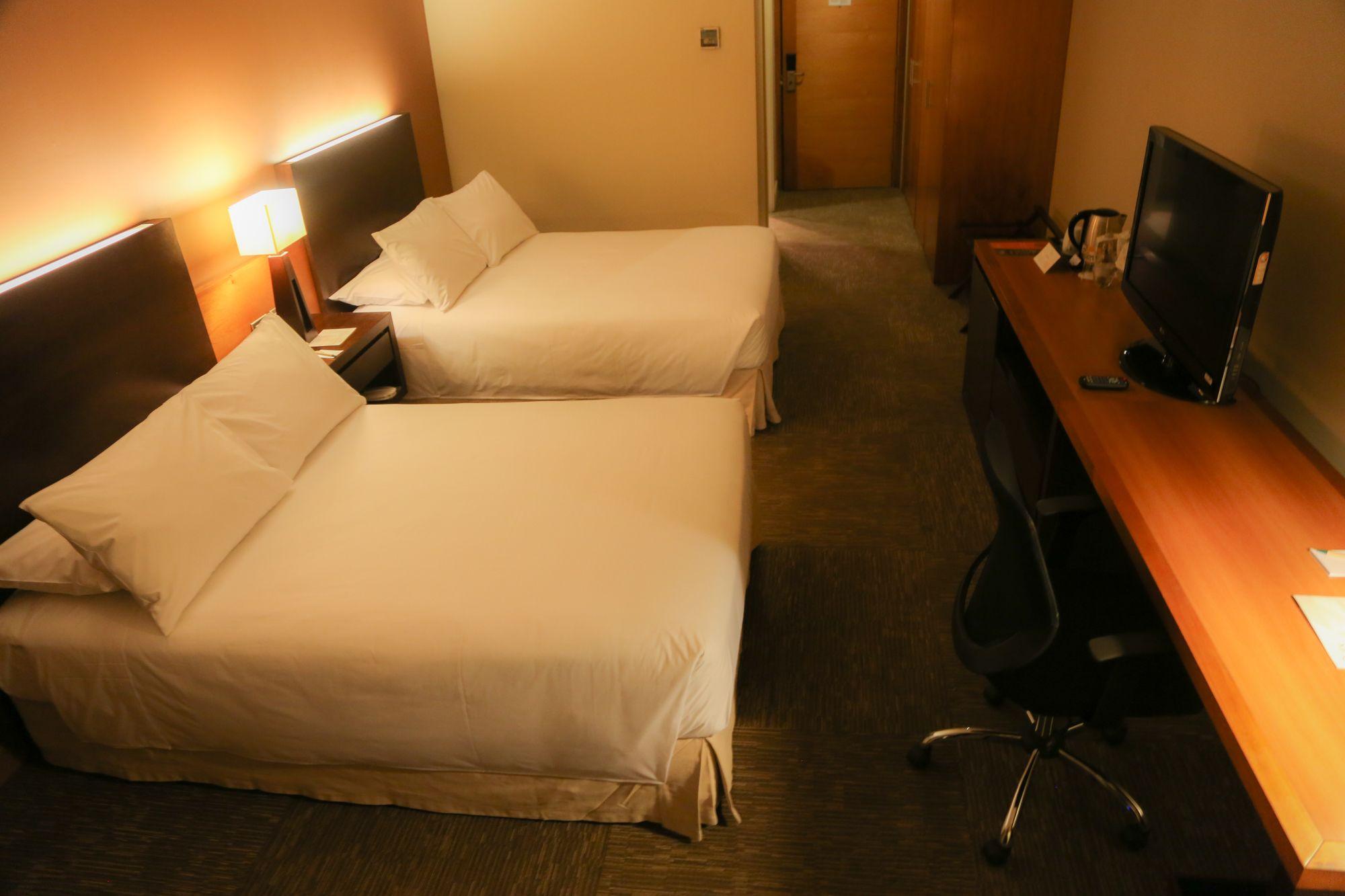 Mds Hotel Καλάμα Εξωτερικό φωτογραφία A room at the hotel